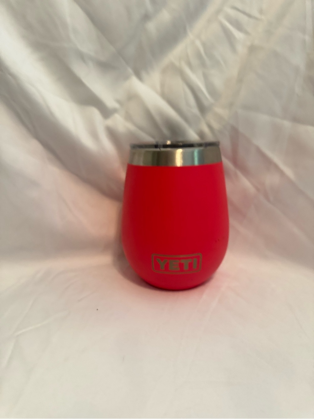 Yeti Red Vacuum-Insulated Tumbler with Stainless Rim